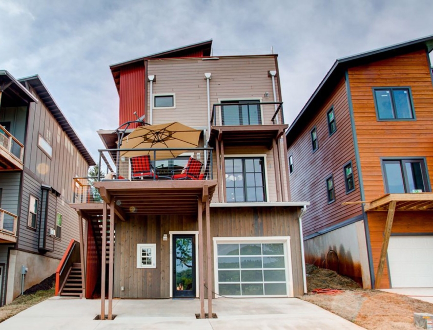 Upstream Way Bohemian Exterior Entrance and Garage Upstream Way Bohemian Exterior Entrance and Garage